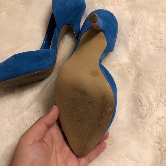 BCBG blue heels size 7 - Picture 3 of 3
